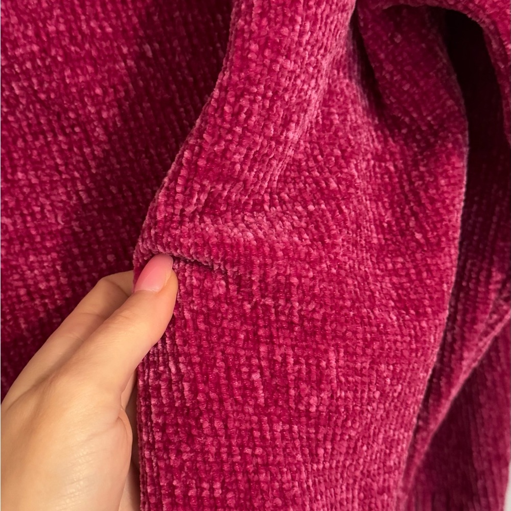 Women's Cozy Rose Wine Berry Pink Sweater - Picture 4 of 6